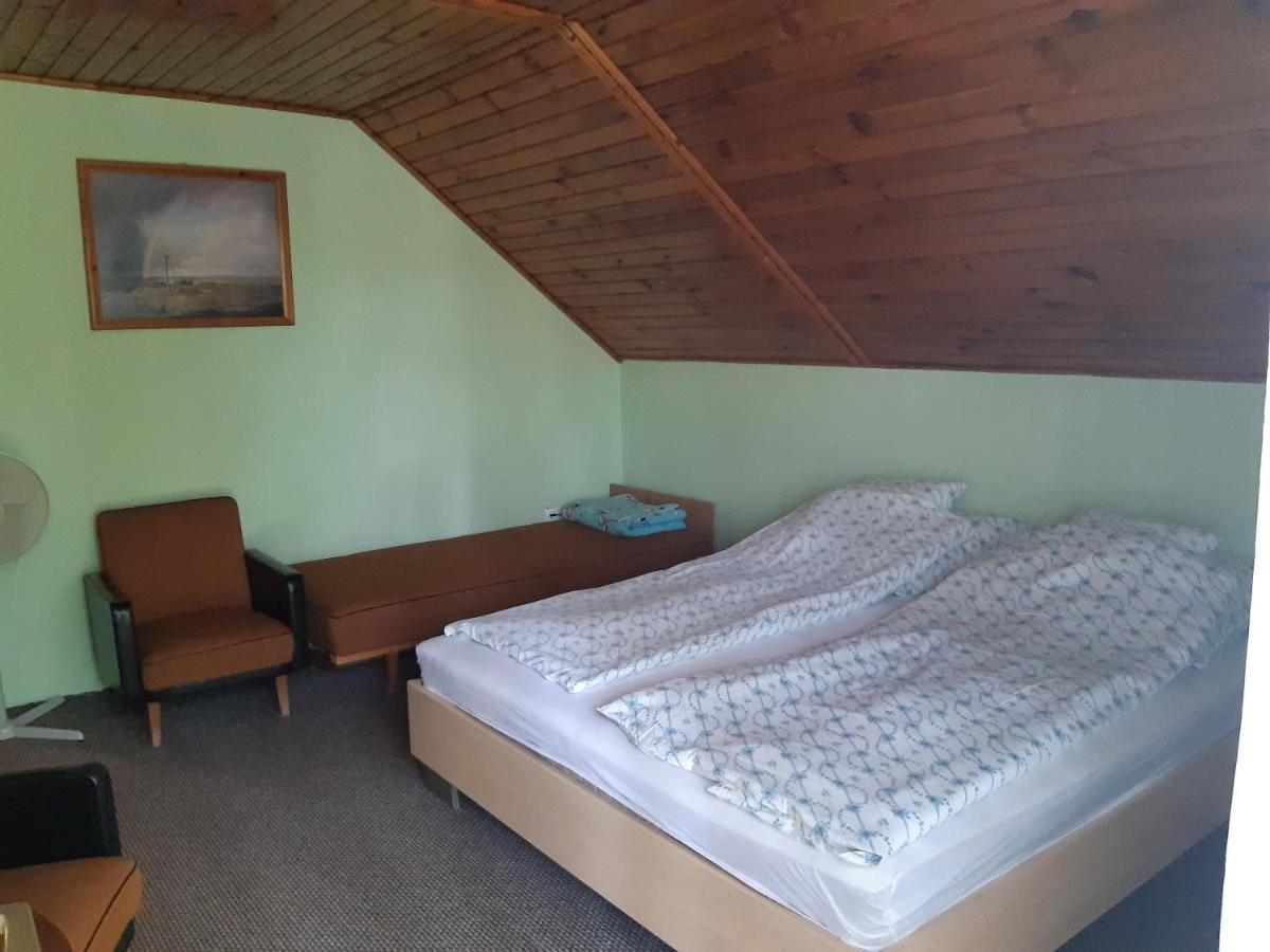 מלון קסזטלי Toldi Apartman מראה חיצוני תמונה